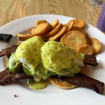 Floyd’s Diner James Bay - American idol - Breakfast & Brunch Near Me - Victoria, British Columbia Floyd’s Diner James Bay - American idol - Breakfast & Brunch Near Me - Victoria, British Columbia