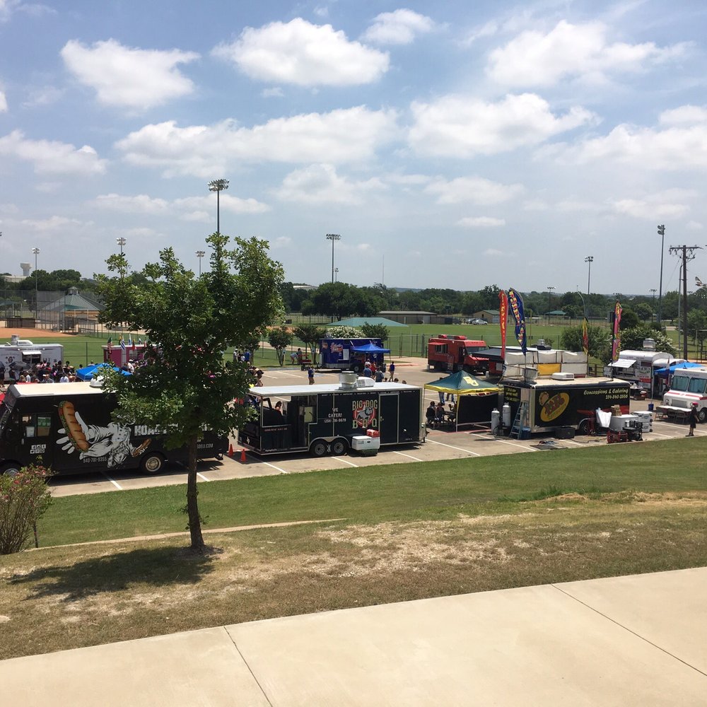 Killeen Community Center - So many food trucks, art and vendor booths with kid's activities inside - Community Centers Near Me - Killeen, Texas Killeen Community Center - So many food trucks, art and vendor booths with kid's activities inside - Community Centers Near Me - Killeen, Texas