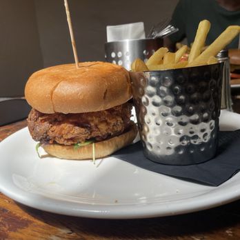 Gus O'Connor's - Chicken Fillet Burger and Fries - Pubs Near Me - Doolin, CE Gus O'Connor's - Chicken Fillet Burger and Fries - Pubs Near Me - Doolin, CE
