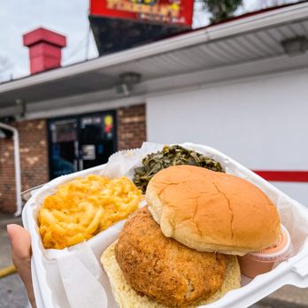 Fireman's Cafe - Shrabcake meal - Food Trucks Near Me - Clinton, Maryland