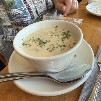 Galyn's - clam chowder - Seafood Near Me - Bar Harbor, Maine