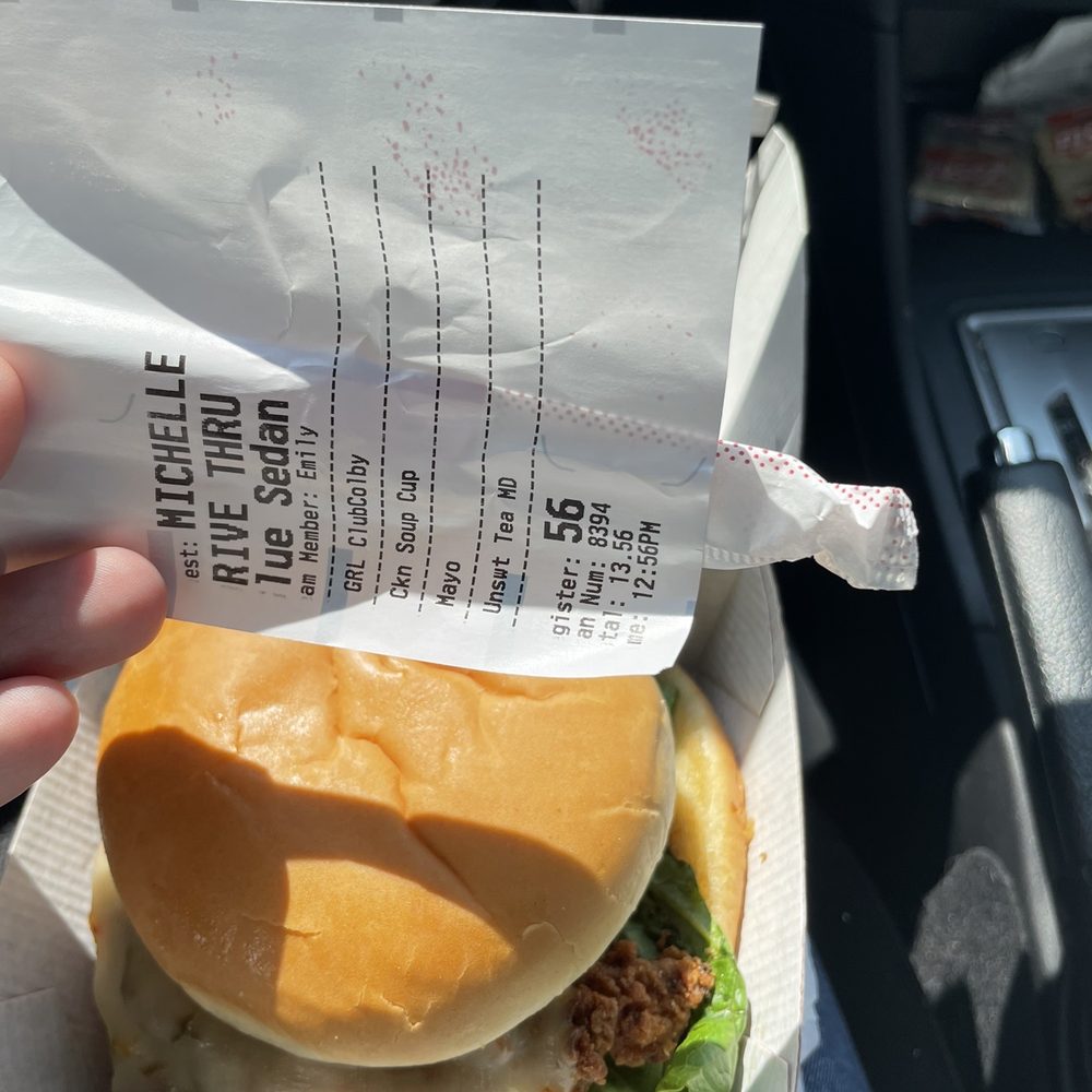 Wrong order yet again and I'm not supposed to eat this breaded chicken with gestational diabetes because my sugar will spike.