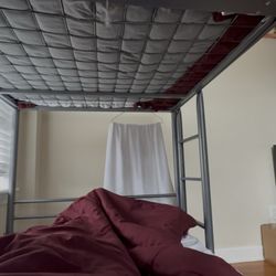 Duo Housing - My bed at the second building