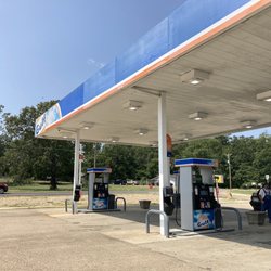 Fordyce Travel Centre - Gulf branded gasoline
