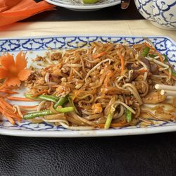 Poonchai Thai Restaurant - Pad Thai, salty and unauthentic.