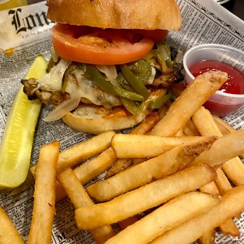 Wallie’s - Chicken sandwich with onions and aioli - American Near Me - Greenwich, New York Wallie’s - Chicken sandwich with onions and aioli - American Near Me - Greenwich, New York