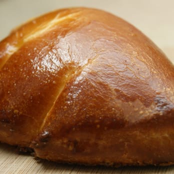 Fuji Bakery - Custard bun - Bakeries Near Me - Seattle, Washington