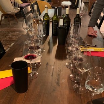 Majuscule Tasting Room - The tasting is happening - Wine Tasting Room Near Me - Napa, California Majuscule Tasting Room - The tasting is happening - Wine Tasting Room Near Me - Napa, California