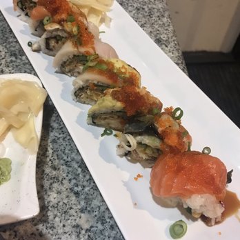 Cha Cha Sushi - Titanic roll - Sushi Bars Near Me - San Jose, California