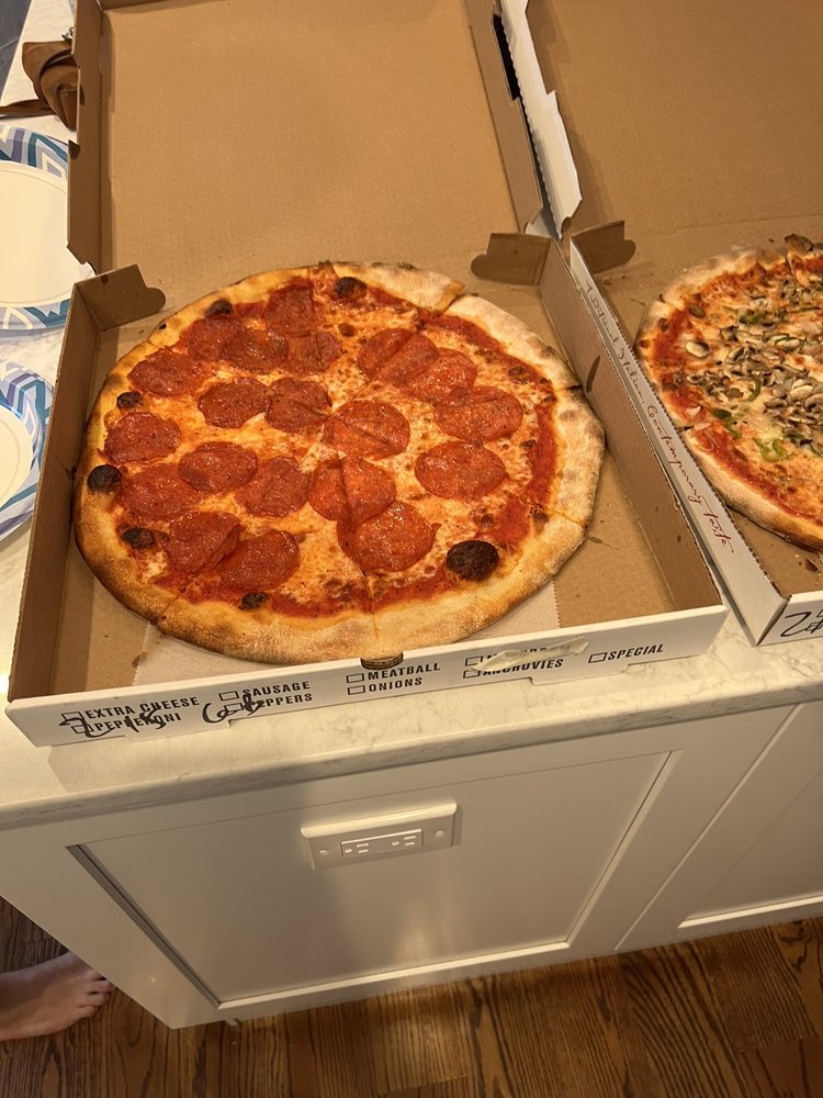 SQUAN TAVERN Updated September 2024 89 Photos & 174 Reviews 15