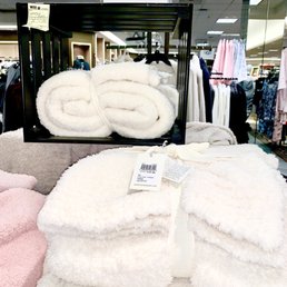 8/18/2019:  Checked in-Robes=$147.00.