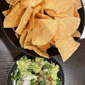 Str8 Up Tacos - Chips fresh out of the fryer plus roasted avocado guacamole - Mexican Near Me - Lakewood, California