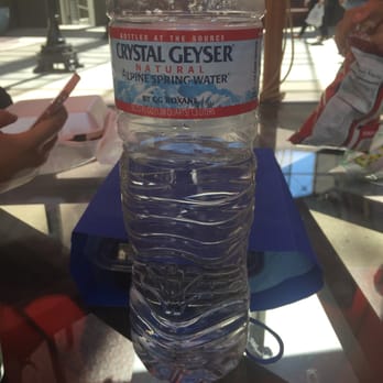 Tower Snack & Sundry - 4 dollars for a Crystal Geyser water !! - Breakfast & Brunch Near Me - Pasadena, California