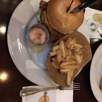 Hard Rock Cafe - Burger - American Near Me - Rome, RM Hard Rock Cafe - Burger - American Near Me - Rome, RM