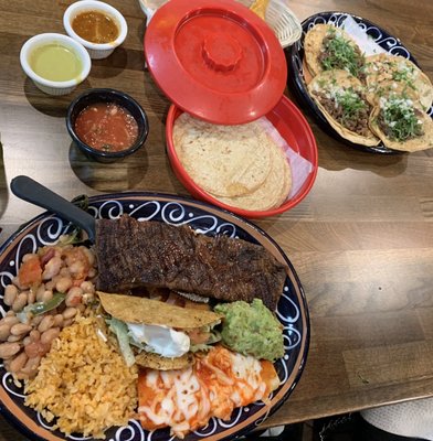 Taqueria Lupitas by null