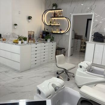 Mindy Nails Bar - The tranquility Bar - Nail Salons Near Me - Whittier, California
