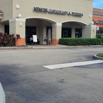 Nino's Italian Restaurant - OUtside - Italian Near Me - Delray Beach, Florida Nino's Italian Restaurant - OUtside - Italian Near Me - Delray Beach, Florida