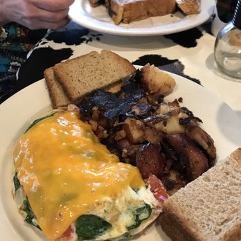 Maureen's Kitchen - Breakfast & Brunch Near Me - Smithtown, New York Maureen's Kitchen - Breakfast & Brunch Near Me - Smithtown, New York