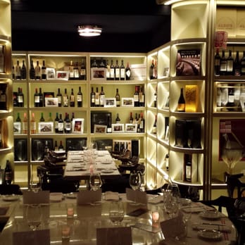 Aldo's - Restaurant  with  wine for sale. - Wine Bars Near Me - Buenos Aires, C