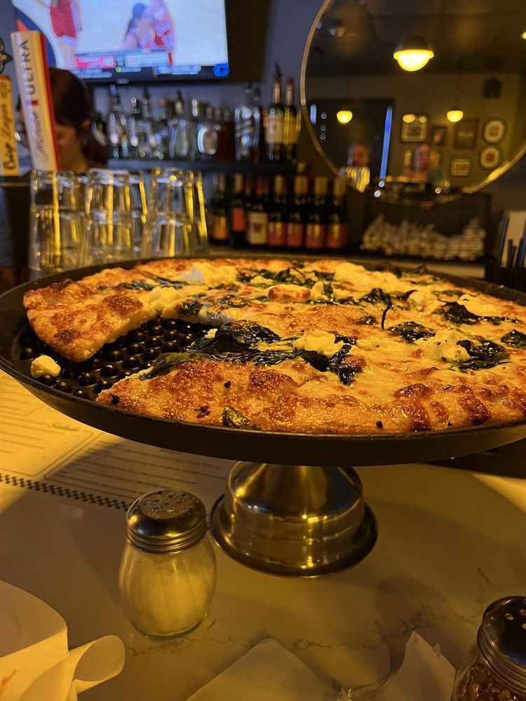 Food from Lefty’s Place