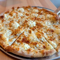 Amore Mio Pizza - Caccio E Pepe