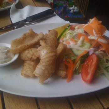 Ocean View Tavern - Maroubra Beach - Bars Near Me - Maroubra, NSW