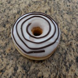 Panaderia la Espiga de Oro - @endoedibles on Instagram 10/10/24   Donut
