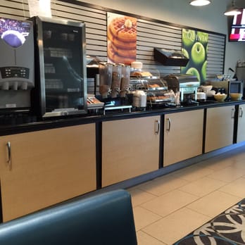 La Quinta by Wyndham Houma - Free breakfast area! Delicious and spotless - Hotels Near Me - Houma, Louisiana