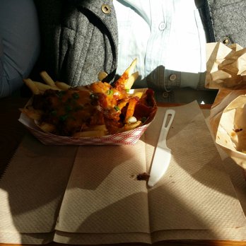 Gotts Roadside - Chilling  cheese fries - Burgers Near Me - Napa, California
