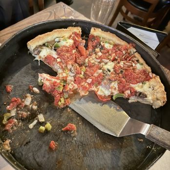 Chicago Fire - Deep dish combo - Pizza Near Me - Sacramento, California