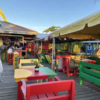 Sunshine Grill - Bars Near Me - St Kitts, SA