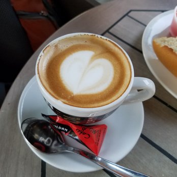 Patisseries Roldán - Cafe con leche - Bakeries Near Me - Córdoba, Colorado