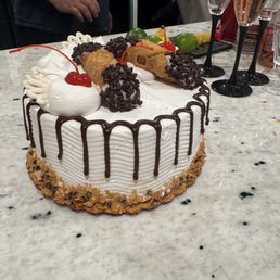 Cannoli cake Cannoli cake