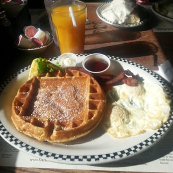 Black Bear Diner Vallejo - Sweet cream waffle, two over easy eggs, 2 bacons, and a delicious freshly squeezed orange juice :) - American Near Me - Vallejo, California
