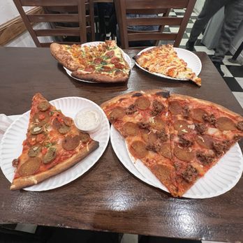 Artistic Pizza - Pizza Near Me - New York, New York Artistic Pizza - Pizza Near Me - New York, New York