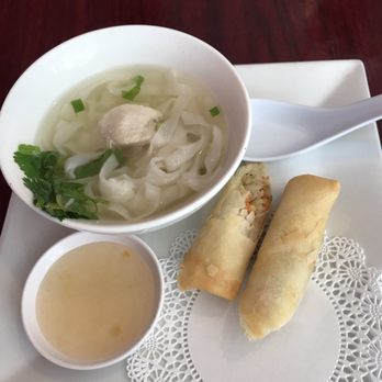 Sushi Storm - First course noodle soup with a spring roll. A great way to start the meal. - Sushi Bars Near Me - Clermont, Florida