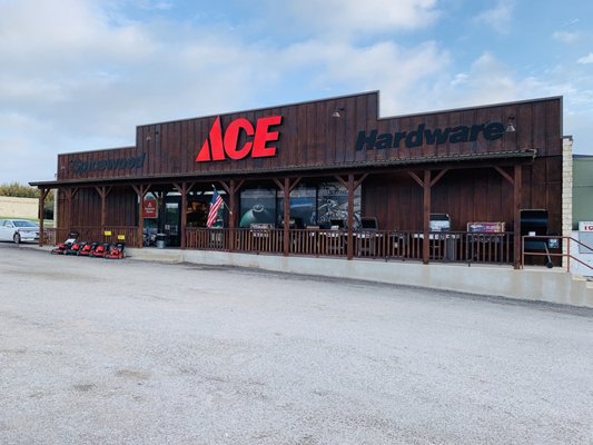 Spicewood Hardware