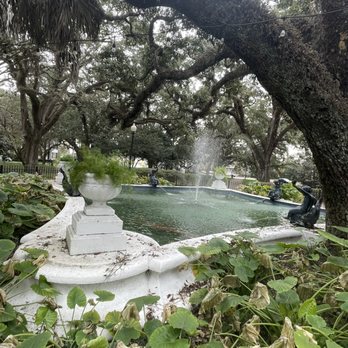 Washington Square - Parks Near Me - Mobile, Alabama