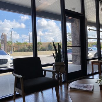 Waxed Salon - Waiting area - Waxing Near Me - Mount Pleasant, South Carolina