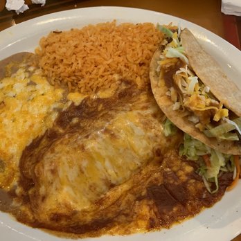 La Plazuela - The cheese enchilada and beef taco combo - Mexican Near Me - Antioch, California