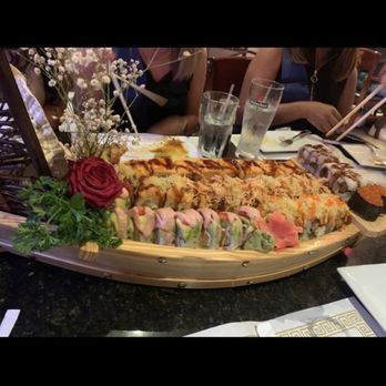 Tayzan - Sushi Boat!! - Sushi Bars Near Me - San Juan, Puerto Rico