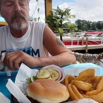 Cranberry Resort - American Near Me - Huntsville, Ohio
