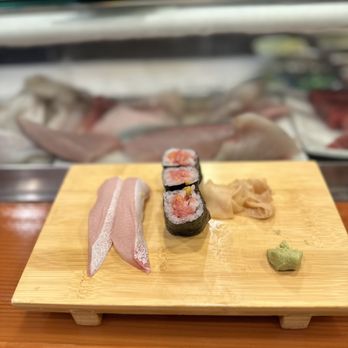 Sushi Gen - Yellow tail and toro roll - Sushi Bars Near Me - Los Angeles, California