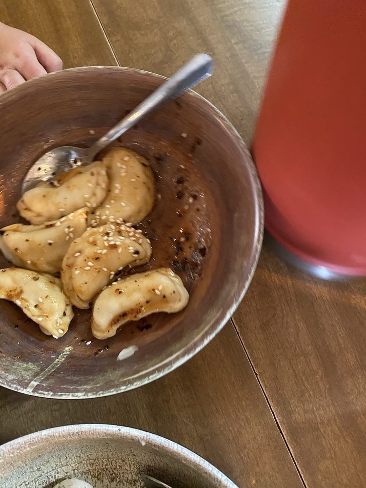 Slader's Alaskan Dumpling Co Logo