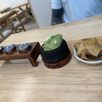 Chiludos - Guac and 3 of the many sauces - Mexican Near Me - Mont Belvieu, Texas