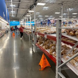 The bread is delicious! The bread is delicious!
