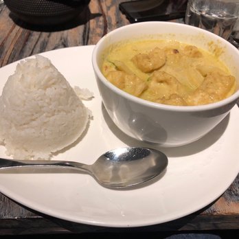 Up Thai - Green curry with tofu - Thai Near Me - New York, New York Up Thai - Green curry with tofu - Thai Near Me - New York, New York