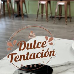 Dulce Tentacion Bakery - Table Decoration