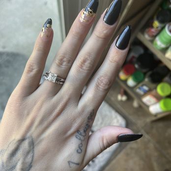 Amazing Nails & Spa - NAils - Nail Salons Near Me - Tracy, California