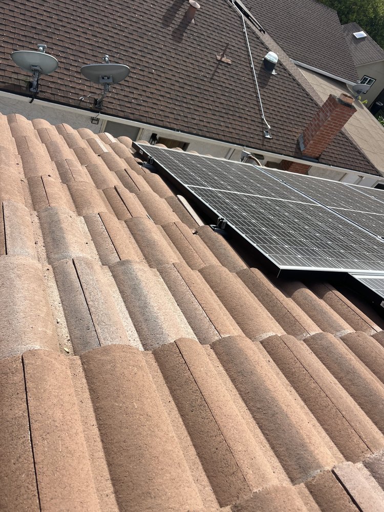 Slide of A. M.C  Alex Roofing